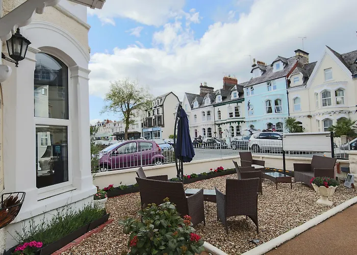 Clifton Villa Guest HouseVilla